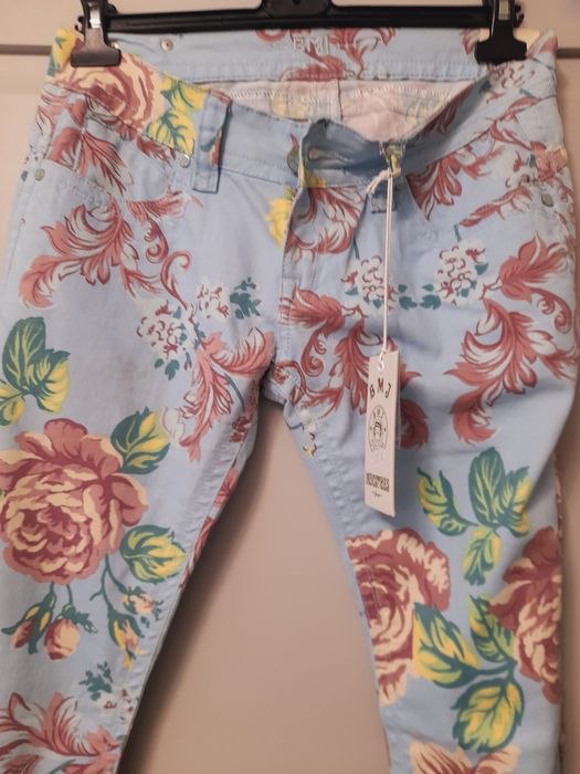 Pantaloni pentru damă, mărimea L
