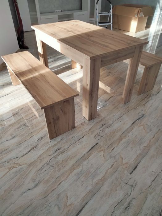 Masa 140/75 plus doua băncuțe!