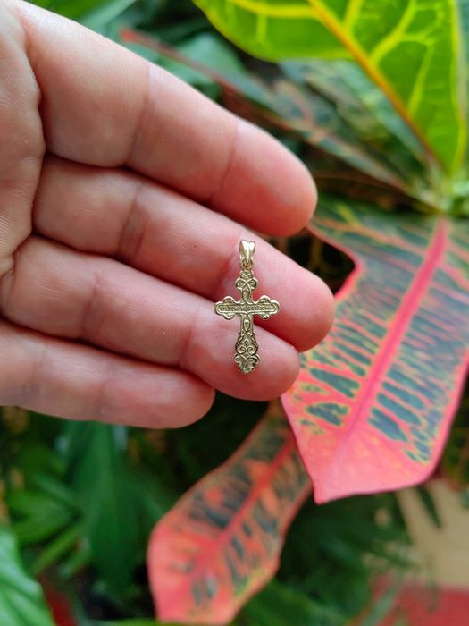 Златен кръст, 14 карата злато, кръст с разпятието на Исус Христос