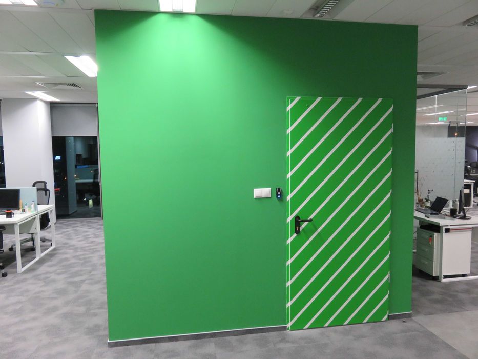 Професионална изработка на реклами и монтаж на фолио