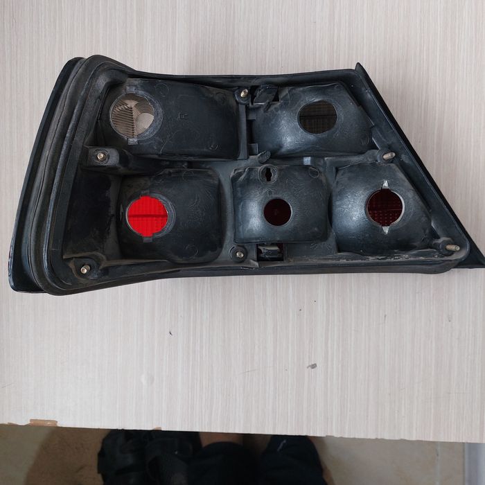 Фонарь мерседес w124 (hella) рестайлинг