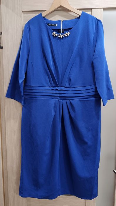 Продам новое платье 54 размера