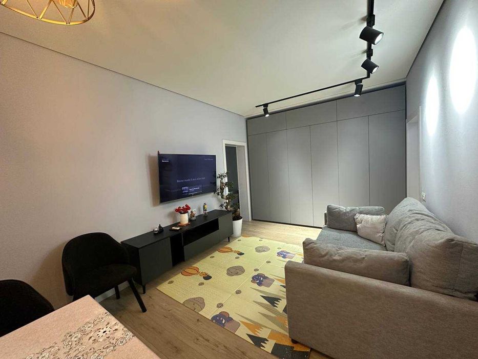 Продаётся своя стильная 1-комнатная квартира, массив Кара-камыш 1/3