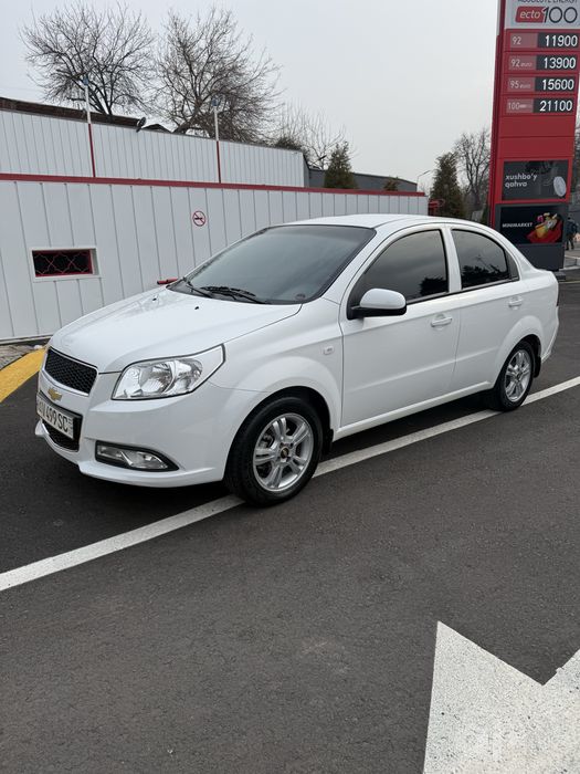 chevrolet neksia 3