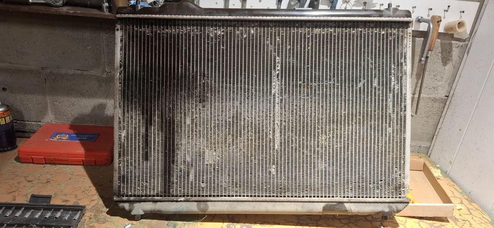 Радиатор охлаждения рх 300 . Хариер