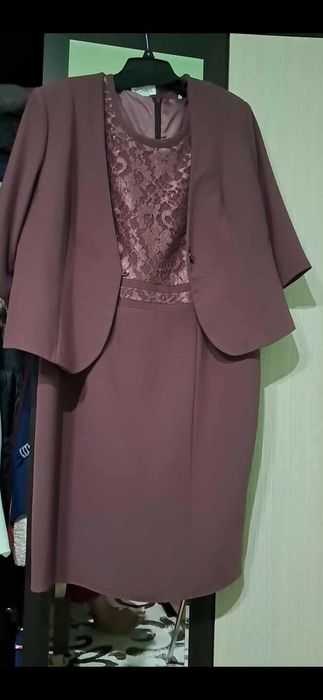 Vand costum elegant 48