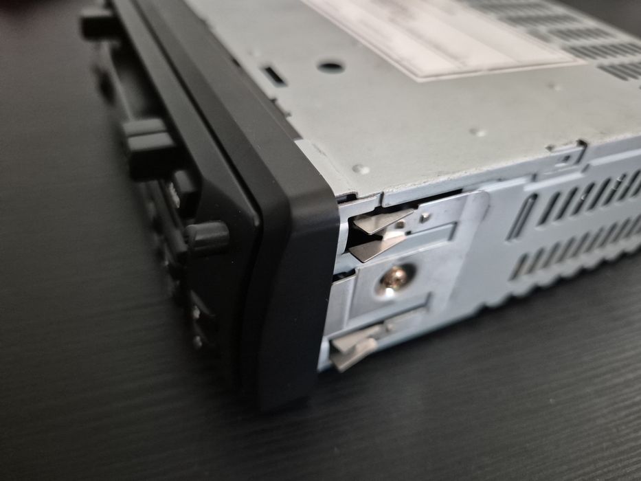 Player casetofon auto Original Dacia TCC-211 2x15W by LG