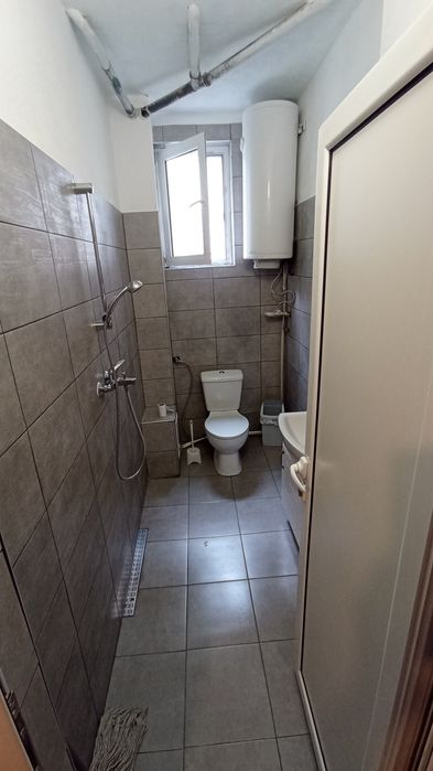 Дава се под наем Двустаен апартамент в Сандански - 60 кв.м за 127.5 € - Снимка #2