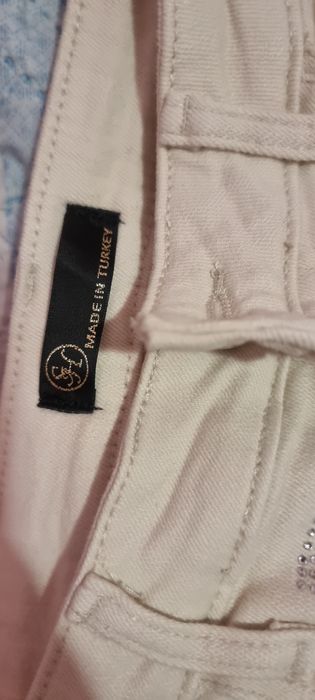 Утепленные джинсы со стразами