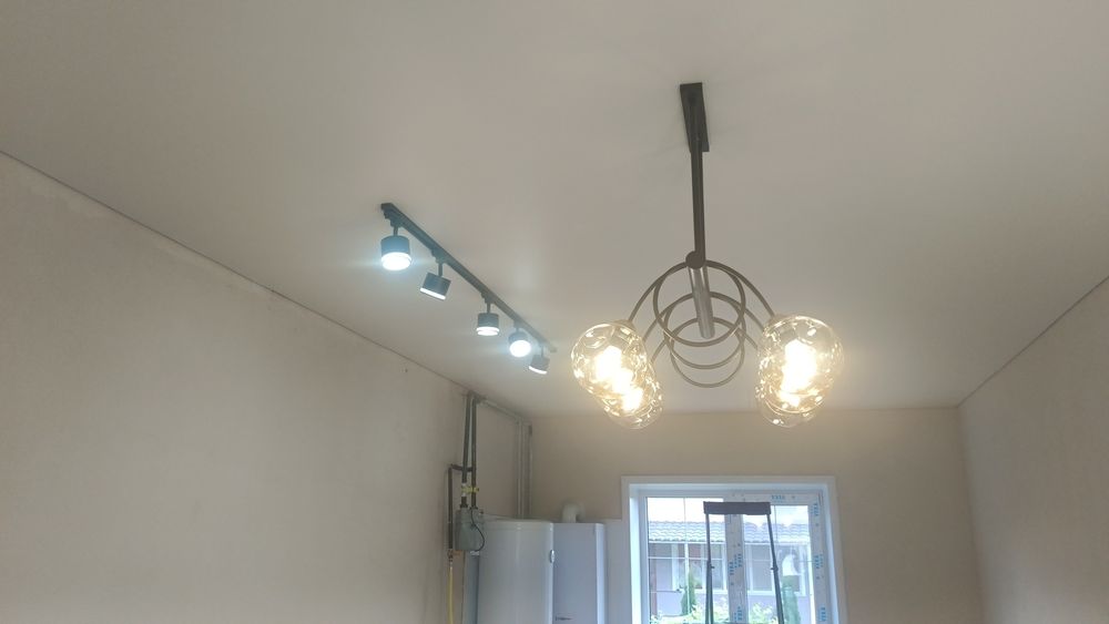 Натяжные потолки