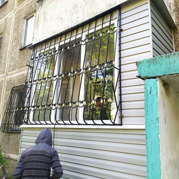 Решетки на окна Ж