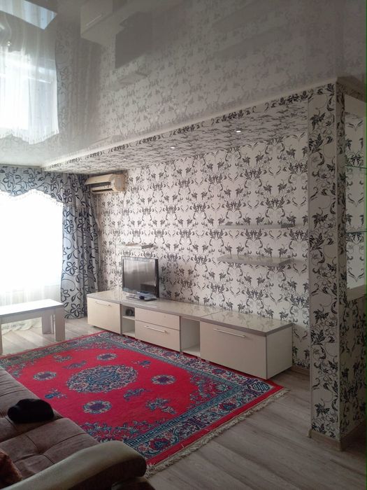 Аренда 3-ех комн. кв.  Карбышева 38. Цена: 200000 в месяц. Депозит.