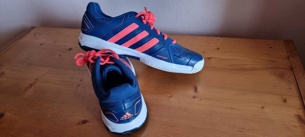Pantofi sport ADIDAS  ADITUFF originali, noi