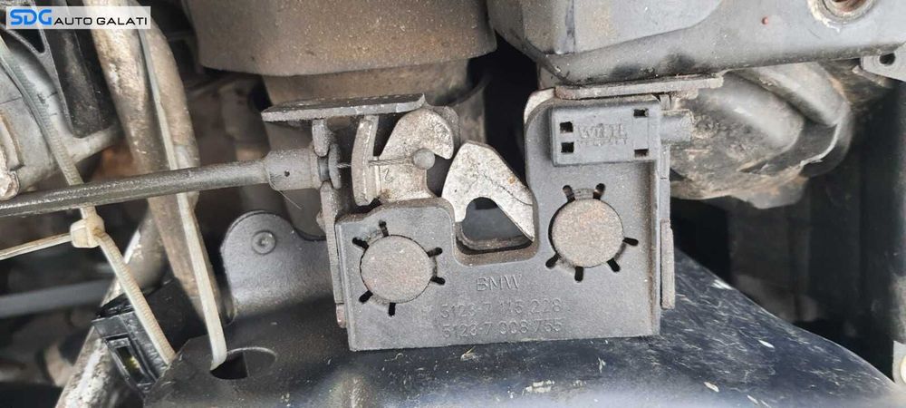 Broasca Incuietoare Dreapta Capota Motor BMW Seria 5 E60 E61 2003 - 2010 Cod 7115228 51237115228 7008755 51237008755 [C1275]