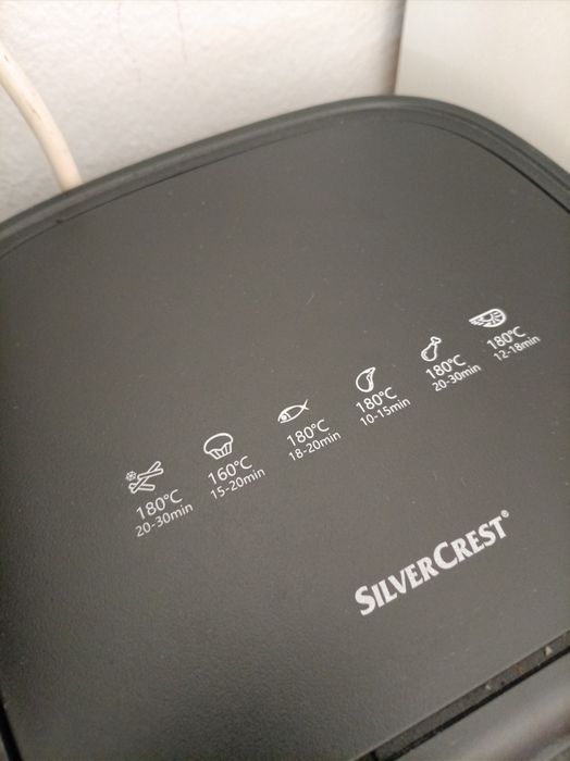Aparat de gătit  air fryer