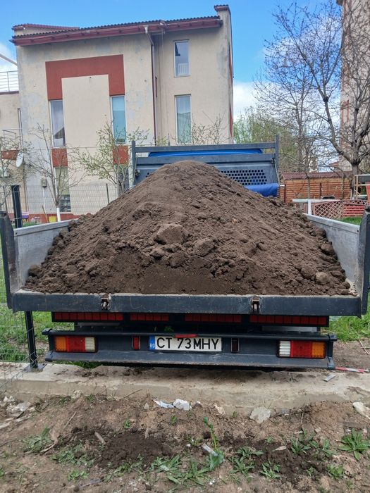 Nisip^Piatra^Balastru^Beton