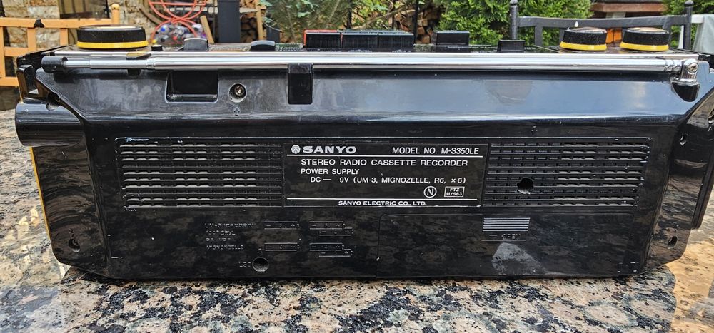 Radiocasetofon sanyo s350 le in stare foarte buna