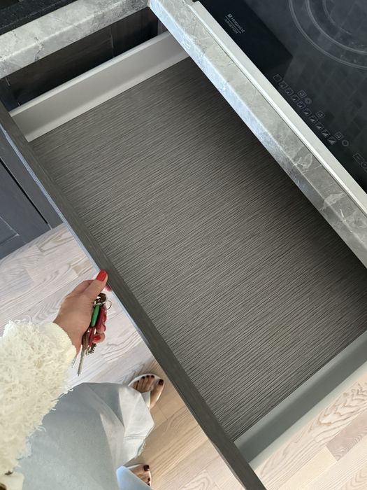 Продам кухню с техникой(срочно)