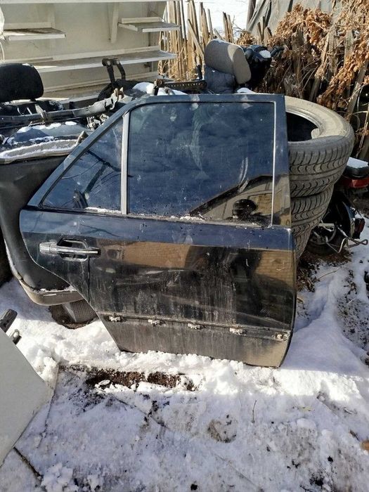 двери на мерседес 124