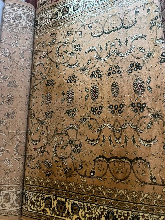 Продам ковры- дорожки