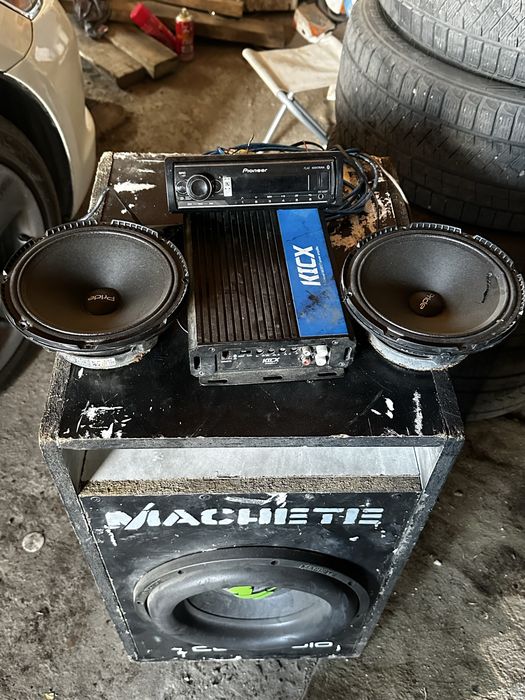 Продам сабфуфер комплект акусстики