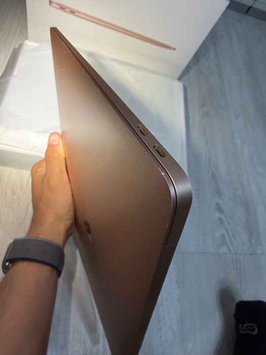 Macbook Air 2020 M1 8gb cu 256gb