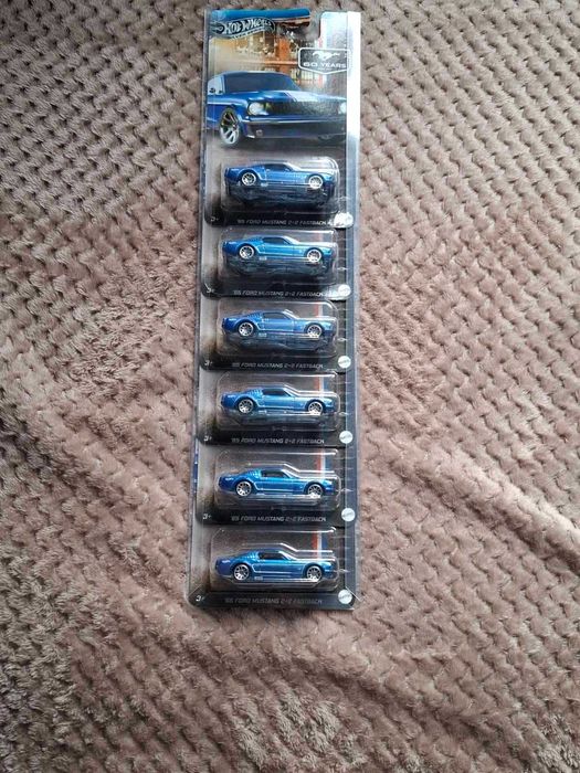 Hot wheels cars th