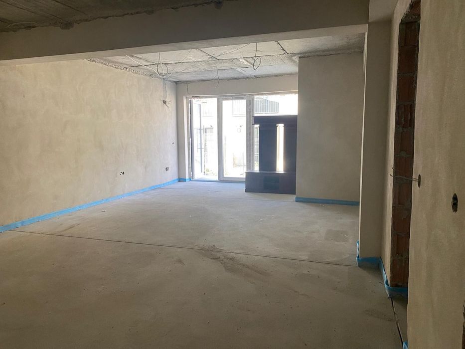 În Sibiu, de VÂNZARE, 50 mp, spațiu comercial, înscris în CF