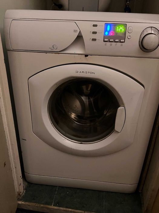 Пералня Ariston AVF129 за ЧАСТИ