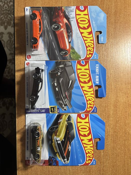 Машинки Hotwheels