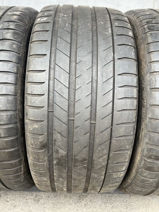 4 бр.гуми спорт пакет 265/40/21 и 295/35/21 Michelin DOT 4520 4-4,5 mm