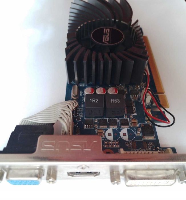 Видео карта Asus GT530 2GB DDR3 HDMI
