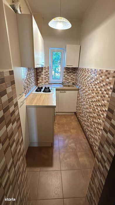 Apartament 3 camere cu balcon si garaj