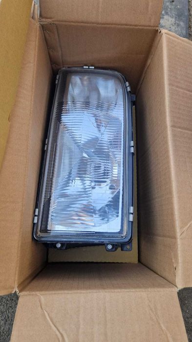 Фары на Mersedes Actros МР1