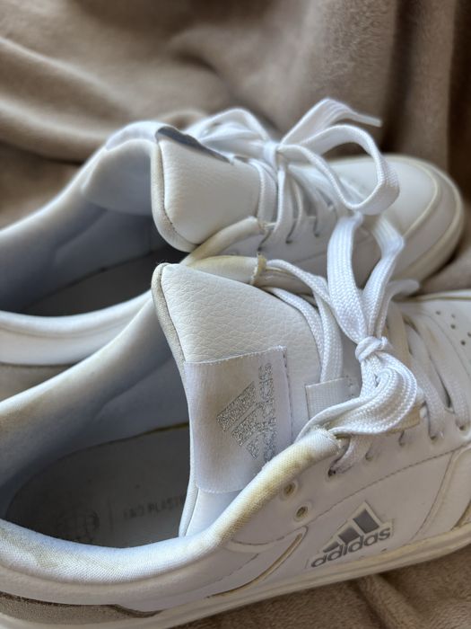 Бели кецове Adidas