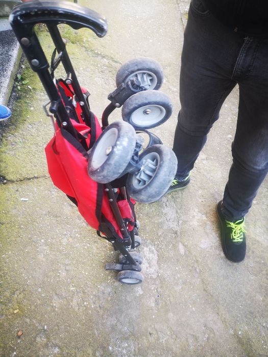 Лятна количка,лека и удобна