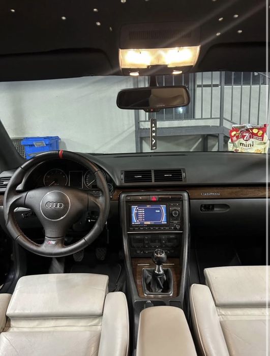 Audi S4 V8