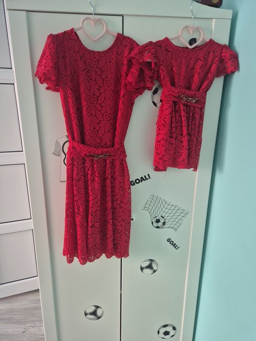 Vand rochii mama fiica