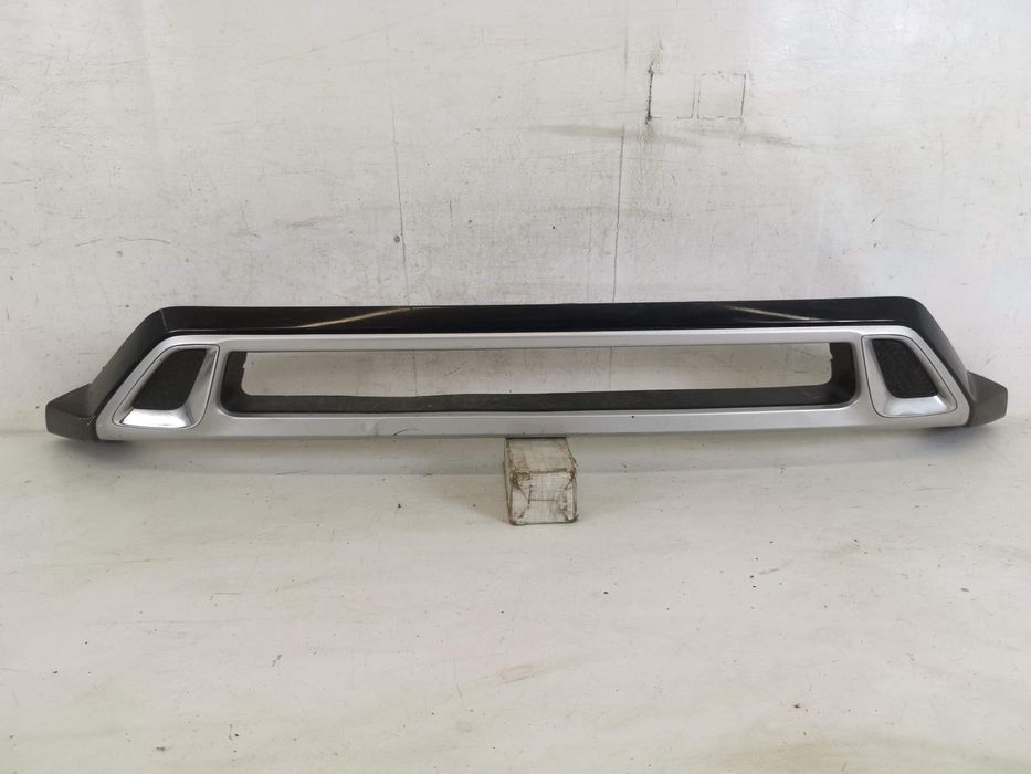 Долна решетка Декоративен орнамент предна броня Мицубиши Аутлендер 3 /