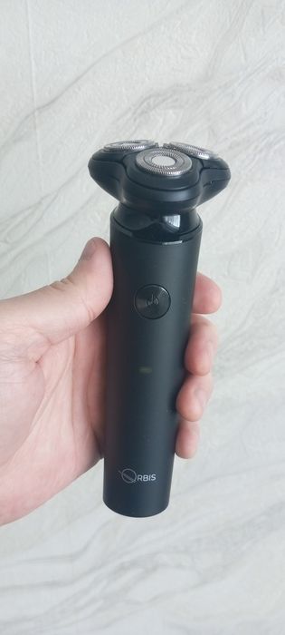 Продам новую- Электро бритву !!!