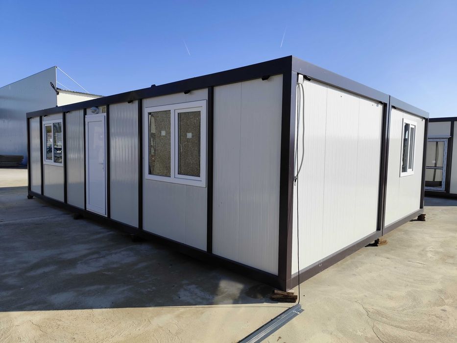 Жилищни контейнери 600/900 см със санитарен възел и кухненски бокс