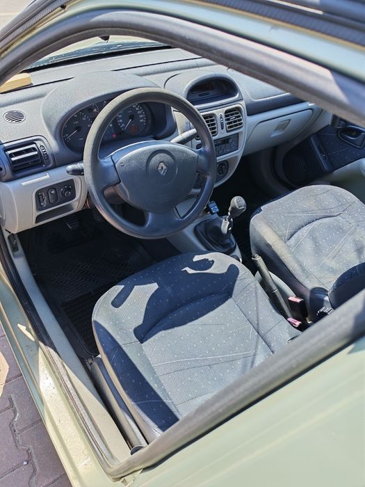 Renault Clio 1.4 benzină – 2004 – stare foarte bună