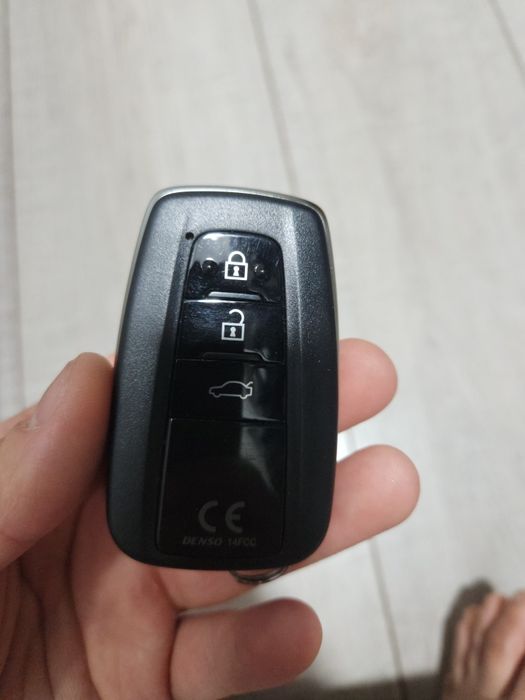 ключ toyota camry