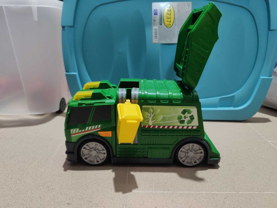 Jucarii - Transporter masini, tractor, tramvai (3+ ani)