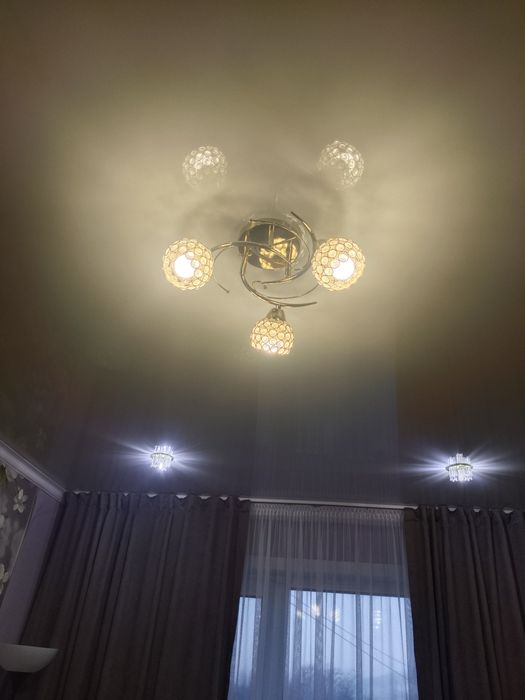 Продам люстру в хорошем состоянии