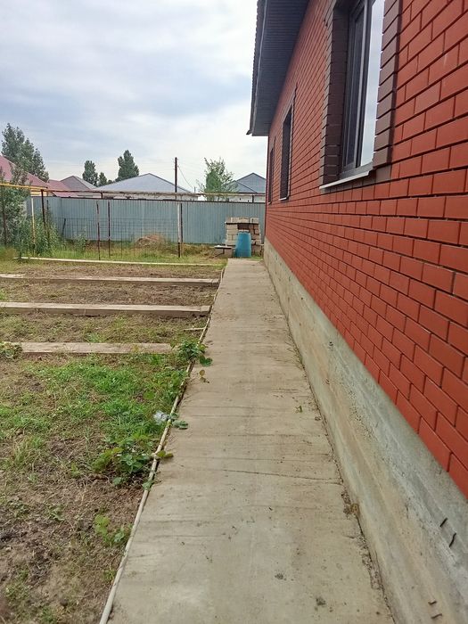 Кирпич разный продам