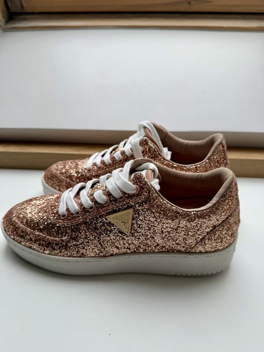 Кецове Guess - естествена кожа