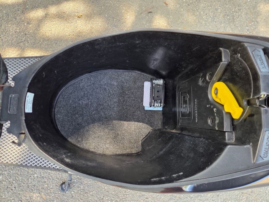 Продам мопед Honda dio af34