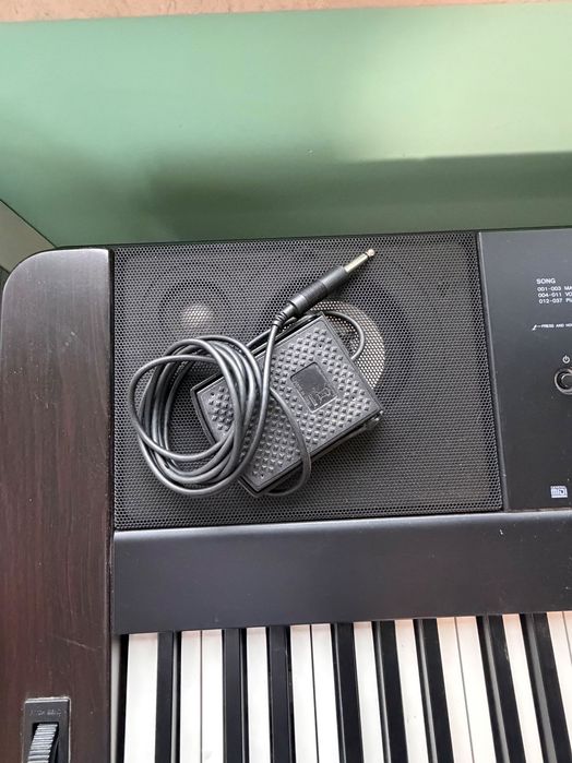 Пиано YAMAHA, модел PortableGrand DGX - 650