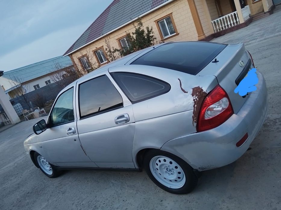 Приора Хетчбек 2011